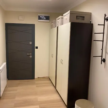 G Apartment *